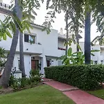 Townhouse Beachfront In Costalita *