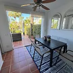Будинок відпочинку Townhouse Beachfront In Costalita