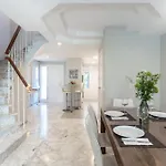 Будинок відпочинку Townhouse Beachfront In Costalita