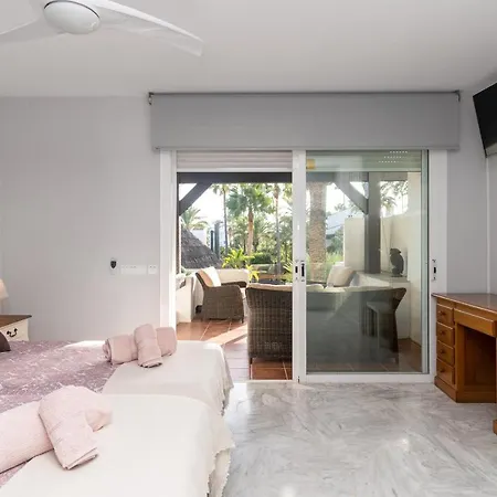 Townhouse Beachfront In Costalita בית נופש אסטפונה